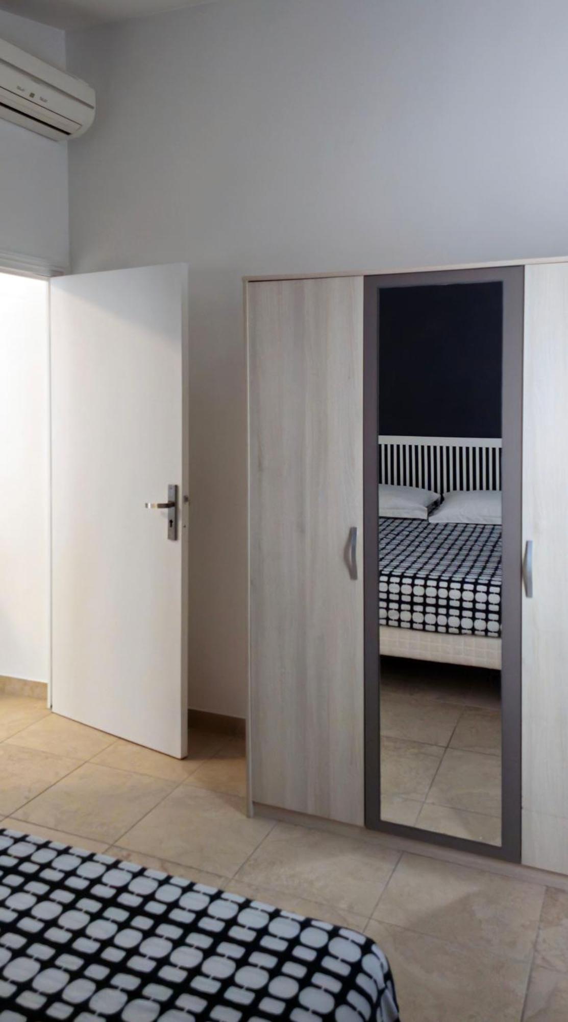 Grand T2 Meuble-Juan Pins-Logt8 Apartment Antibes Exterior foto
